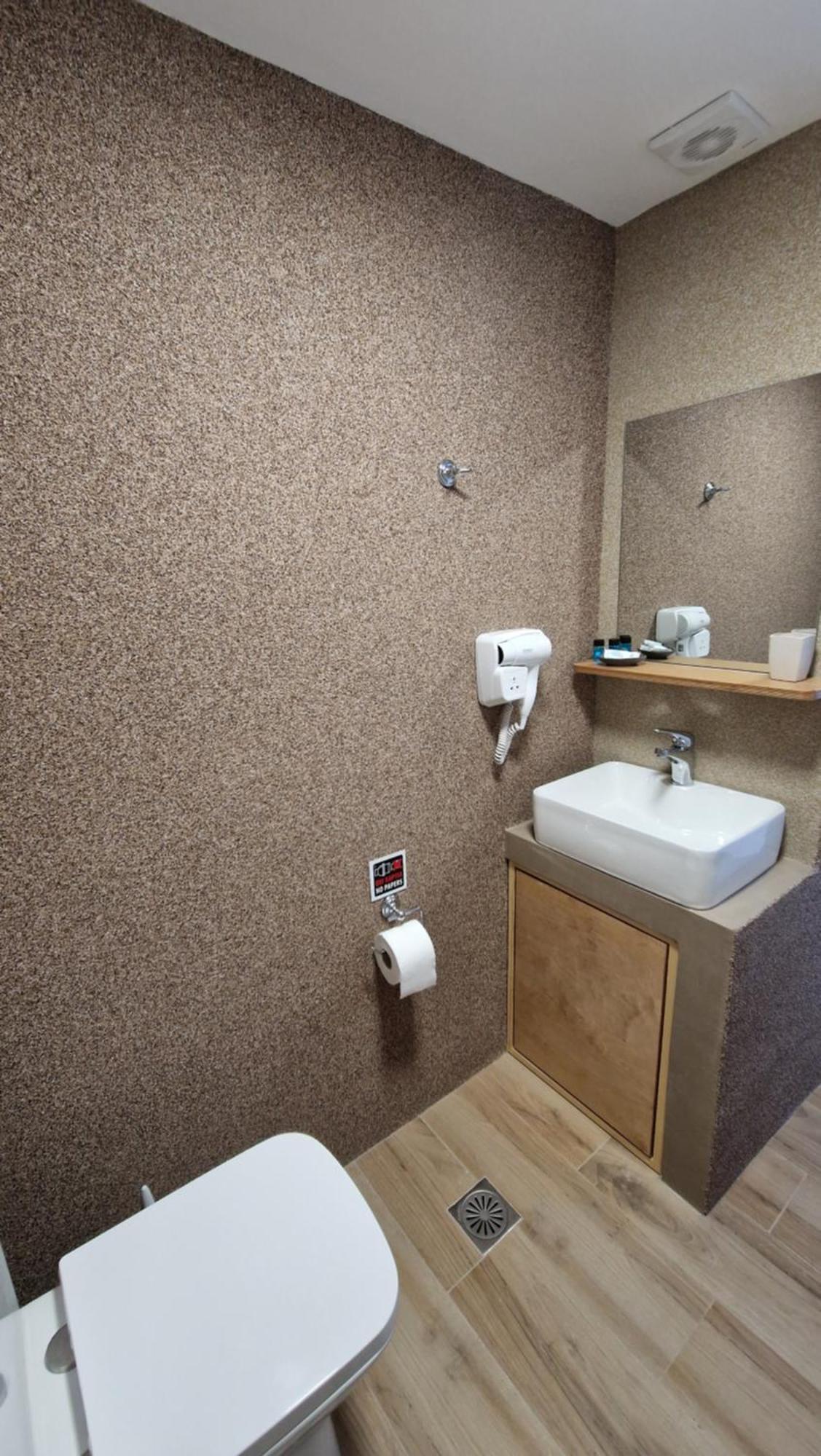 Aparthotel Edelweiss Tsoútsouros Esterno foto